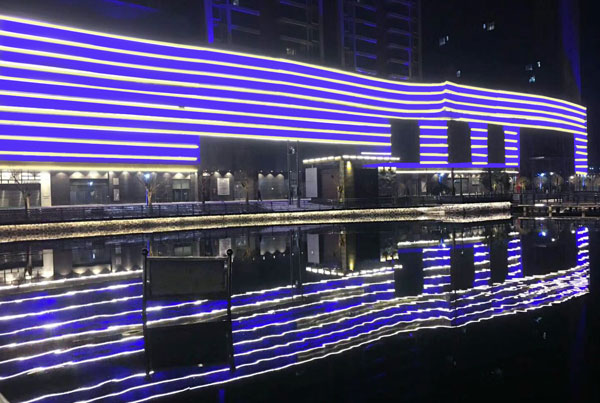 潛江金橋廣場(chǎng)